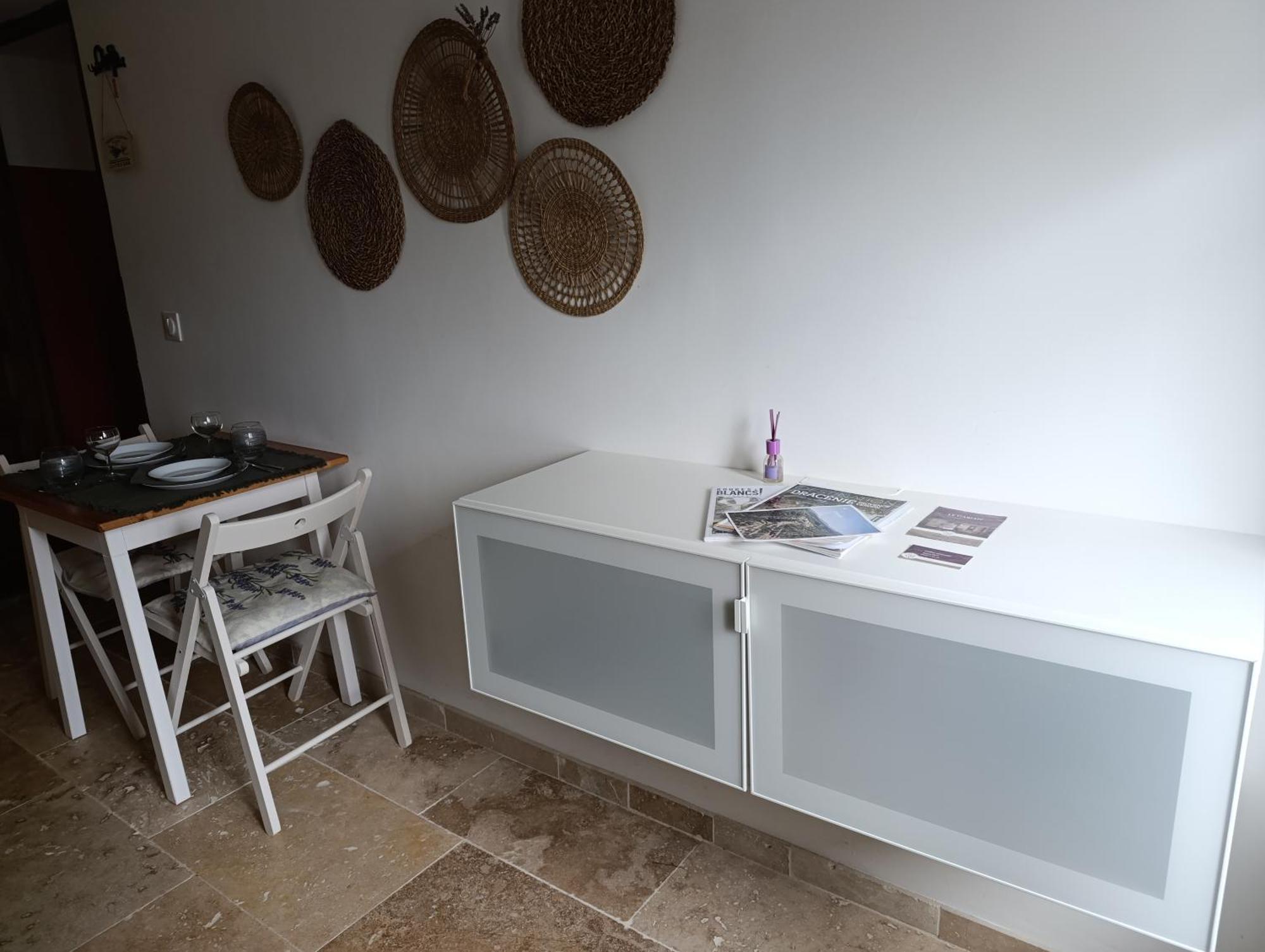 Logement Le Gabian Ampus Dış mekan fotoğraf